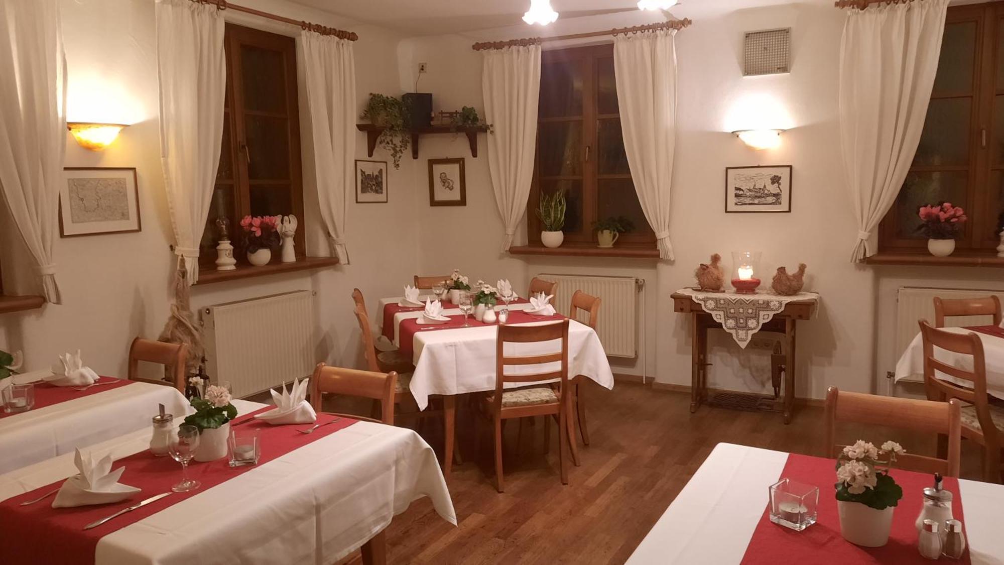 Willanzheim Landgasthof May מראה חיצוני תמונה